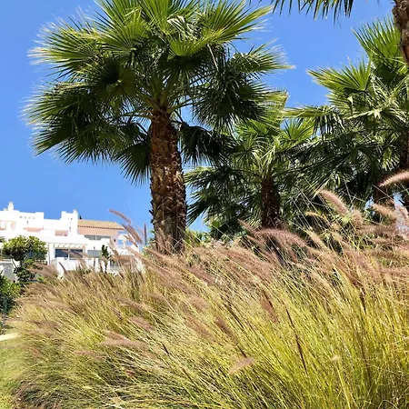 Daire Alcazaba Lagoon, *